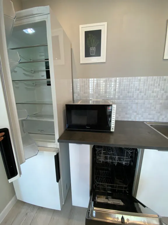 Прекрасная светлая квартира в тихом центре