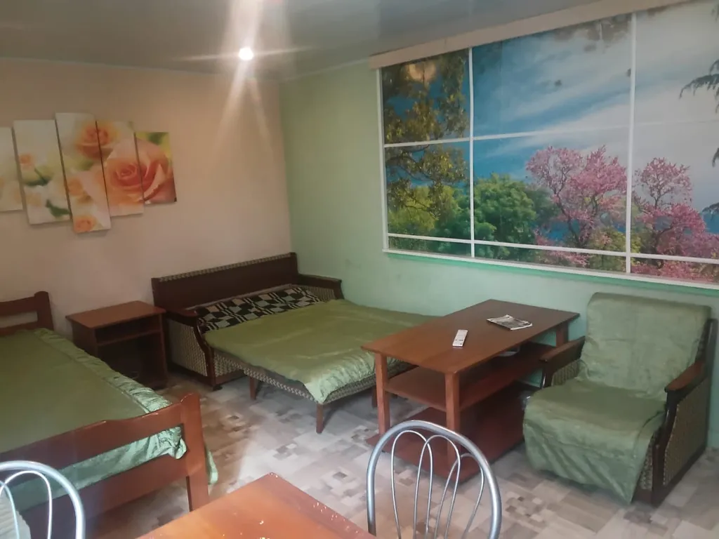 Коттедж Коттедж Уютная дача в саду — Вялки