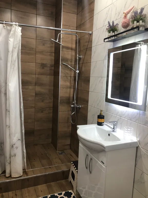 Дом с видом на озеро и горы на озере Банном