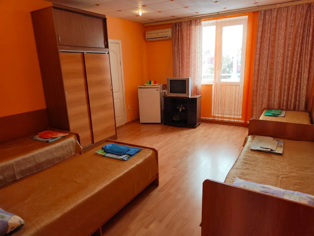 Четырехместный номер с балконом