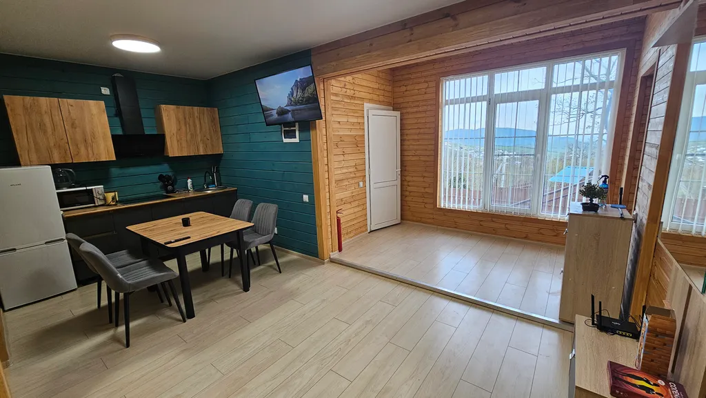 Домик "Лесная Сказка" с видом на море и лес в Анапе