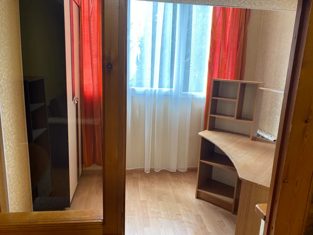 1-комнатная квартира недалеко от моря, 2 этаж, вид  на Парк