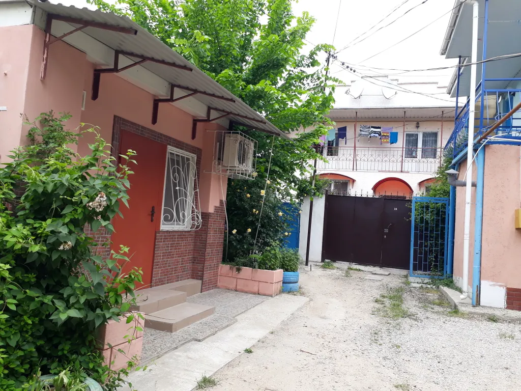 Коттедж Домик у моря на набережной — Евпатория