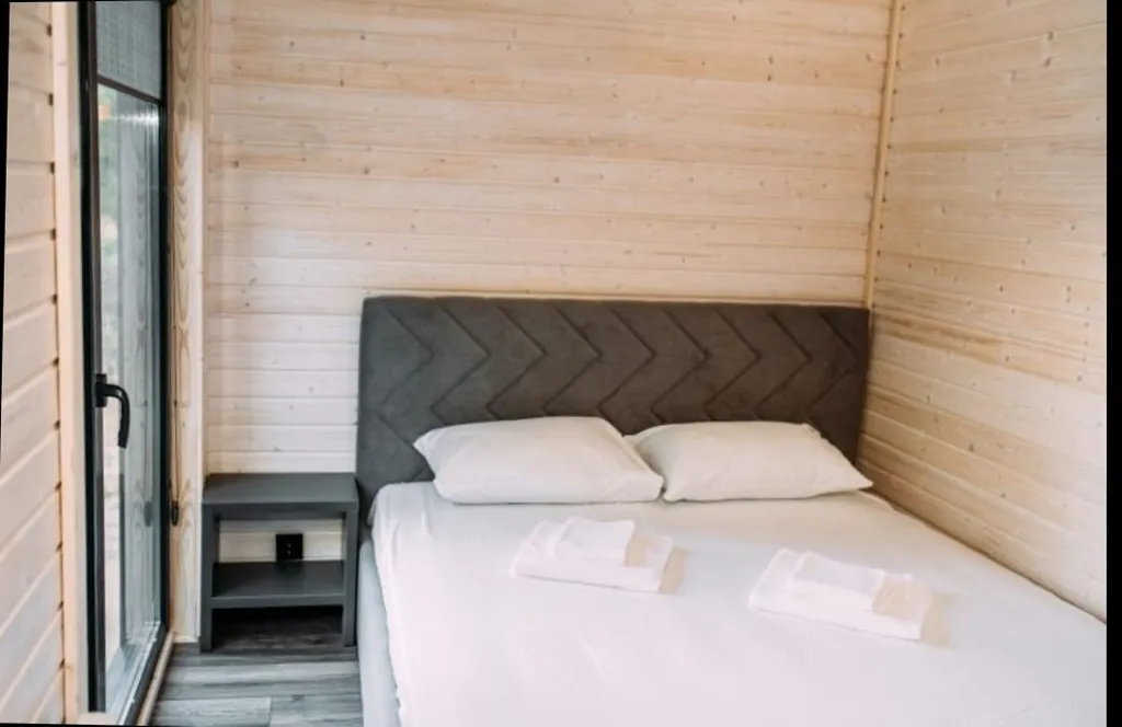 Большой дом с купелью