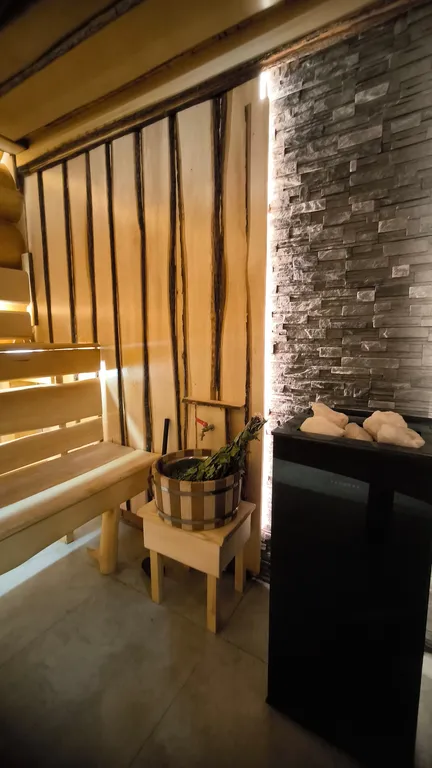 Малый коттедж с бассейном