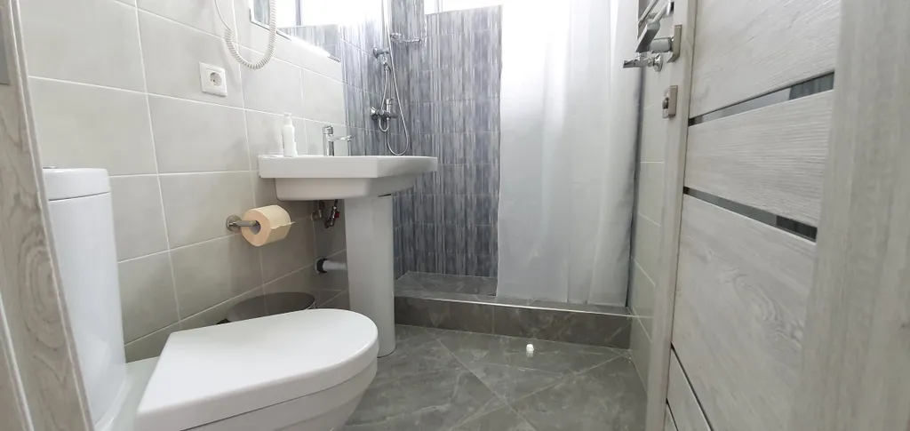 Светлые апартаменты в центре Витязево