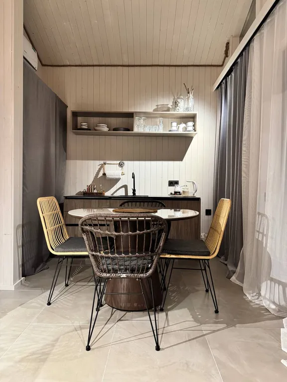 Дом в Абхазии у Черного моря (Специя сердечная)