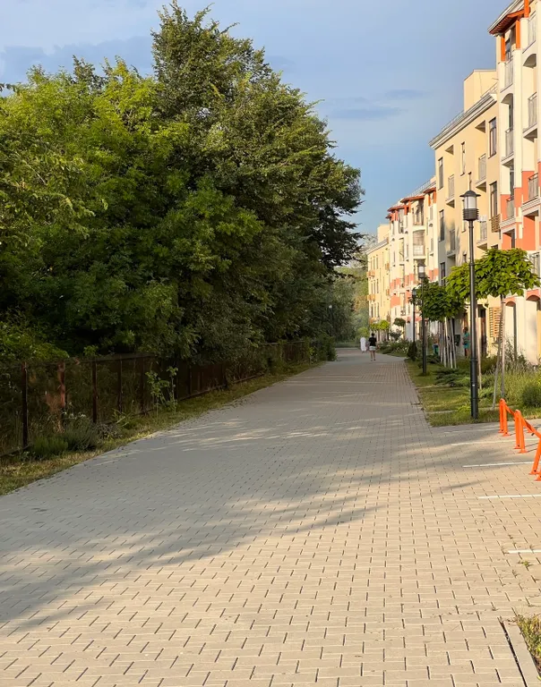 Новые апартаменты в горах у моря с бассейнами