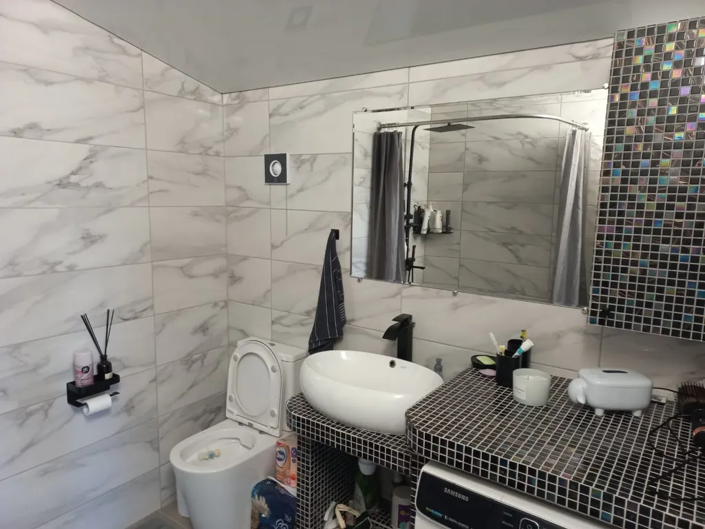 Дом на берегу водохранилища