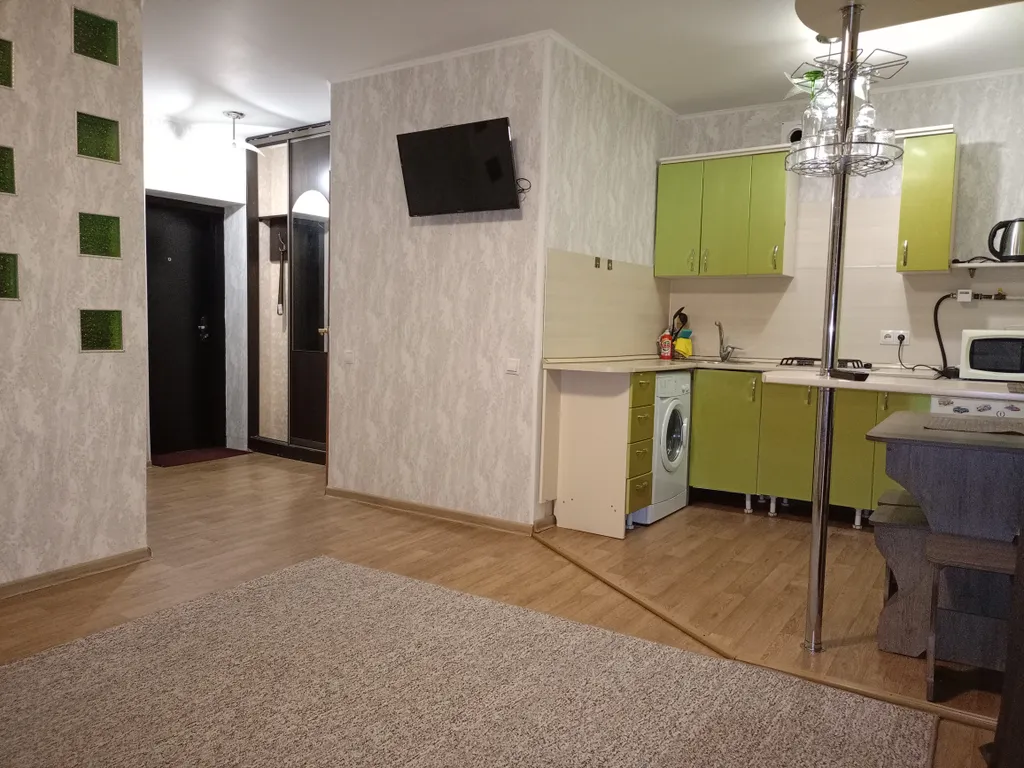 Квартира Квартира в центре транспортная академия, голубой огонек — Омск