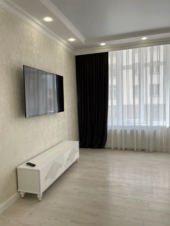 Апартаменты в новом доме в центре города, люкс