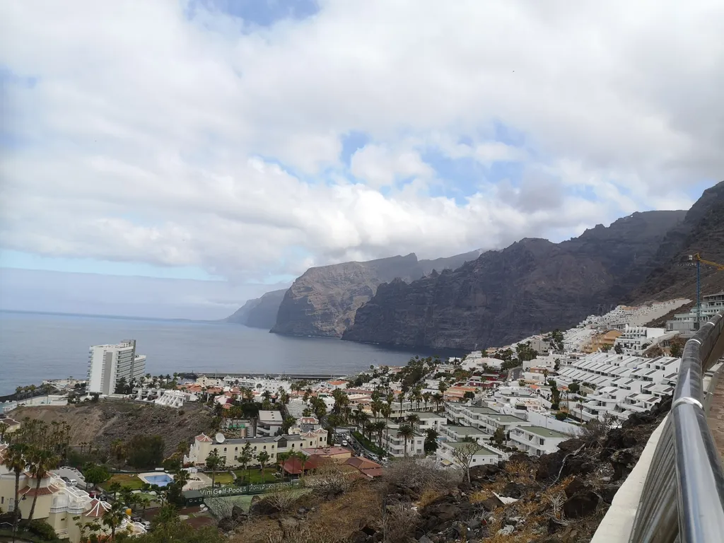 4-комнатная Квартира