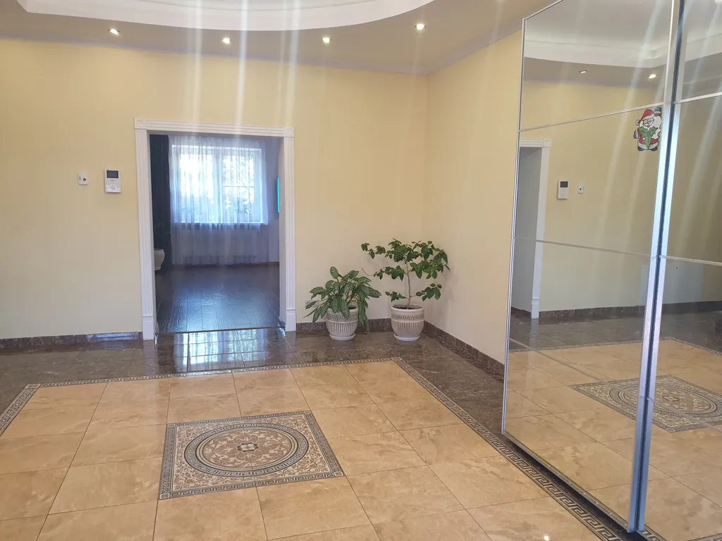 Уютный дом в 1 км от Москвы