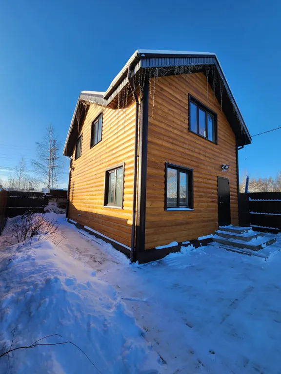 Дом с баней рядом с городом