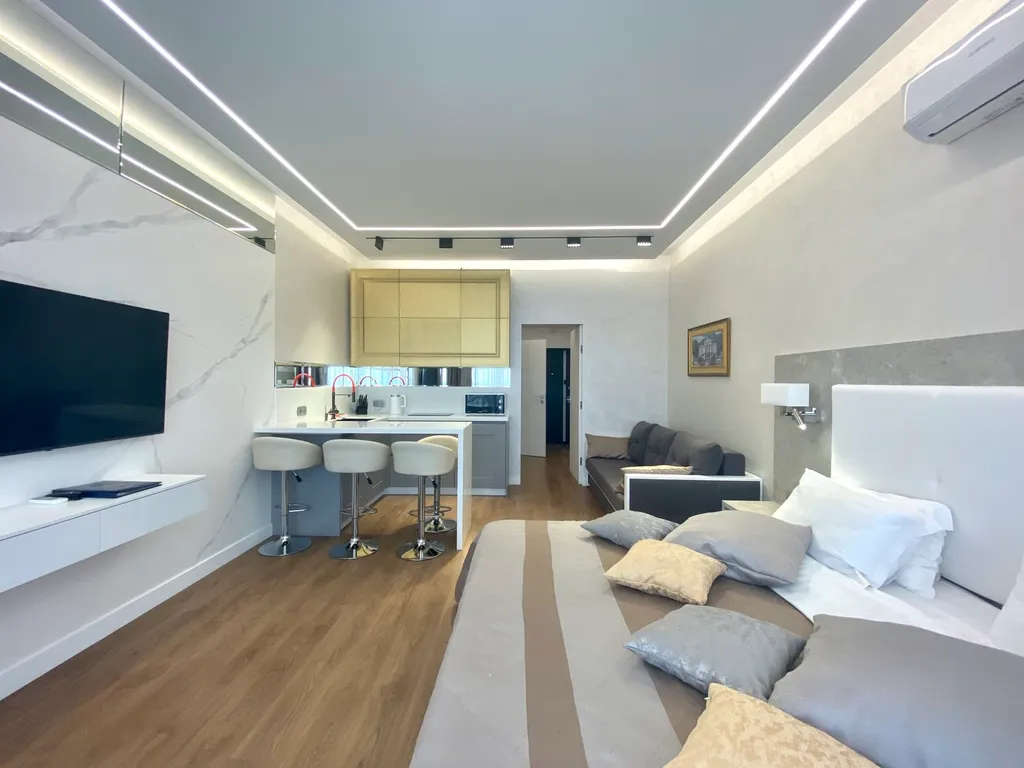 Дизайнерские Апартаменты Акваделюкс с видом на море и бассейном