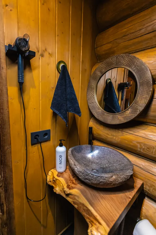 Просторный светлый дом с баней и фурако