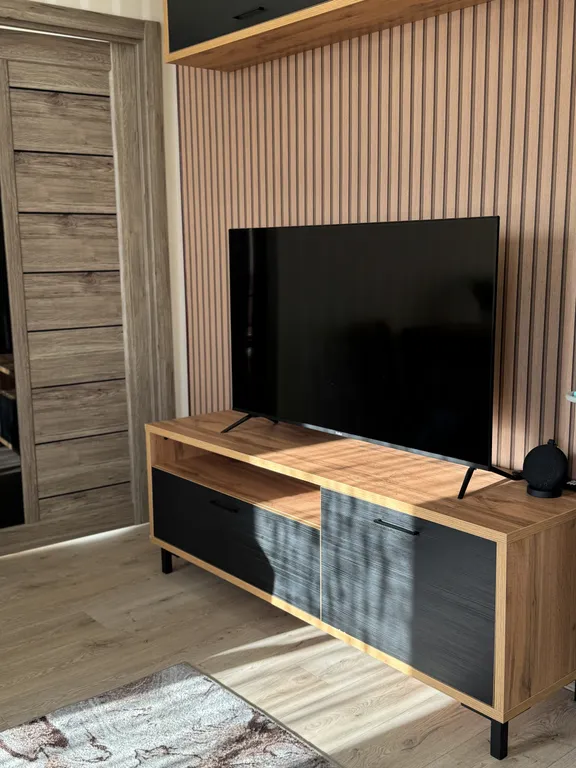 Стильная квартира в центре Мурманска на ул. Октябрьской, 3