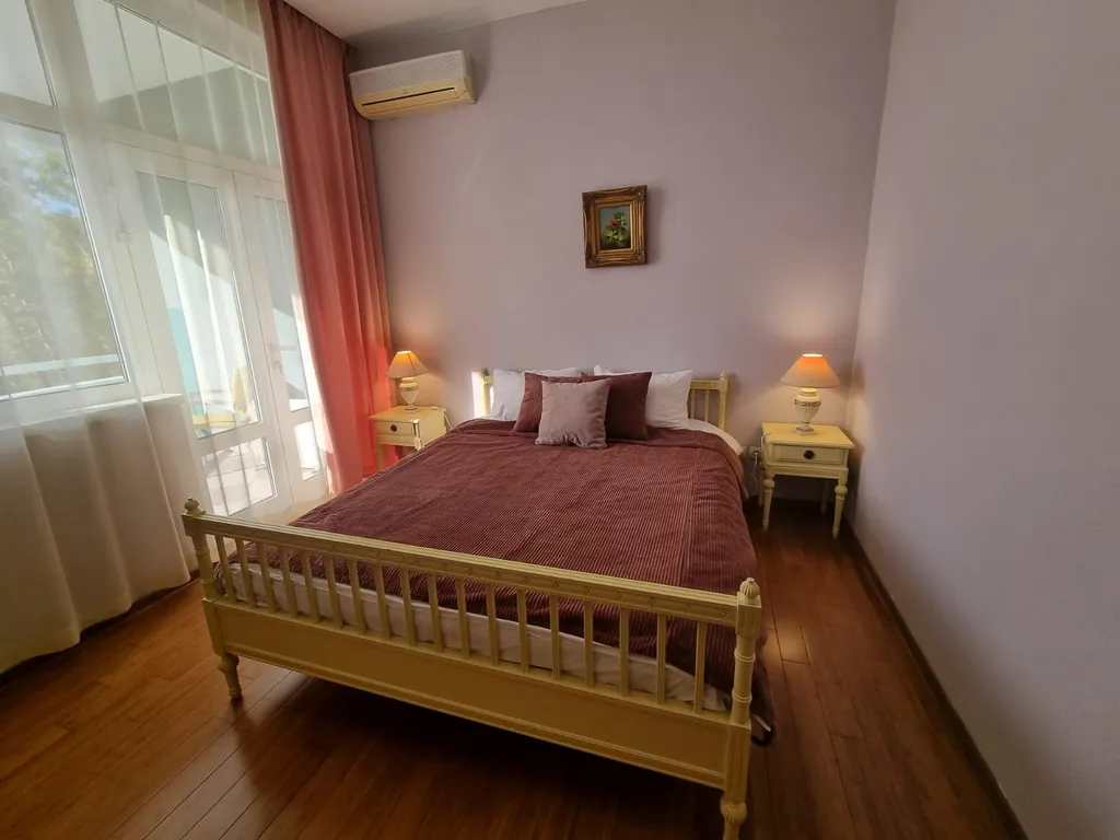 Вилла с открытым бассейном и видом на море