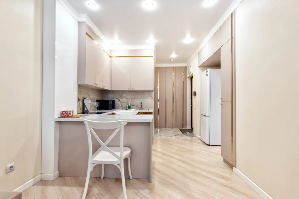 2-комнатная с видом на город возле набережной в старом центре Астаны