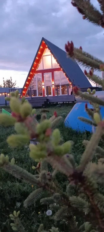 Дом с баней и банным чаном у реки