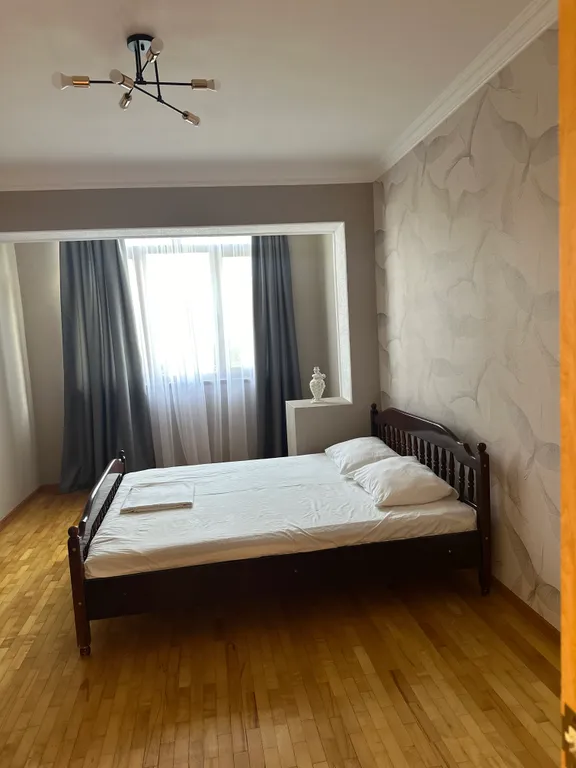 Квартира Светлая, уютная 3-комнатная квартира со всеми удобствами — Гагра