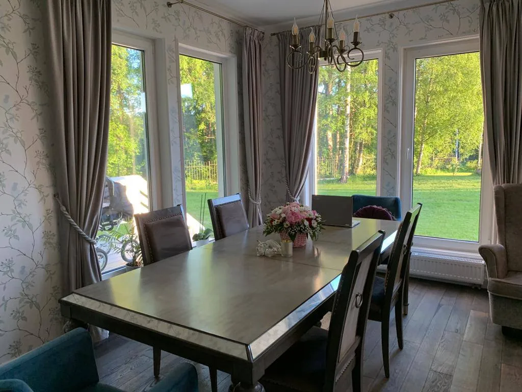 Коттедж MyHomeYourHome дизайнерский дом у леса — Первомайское