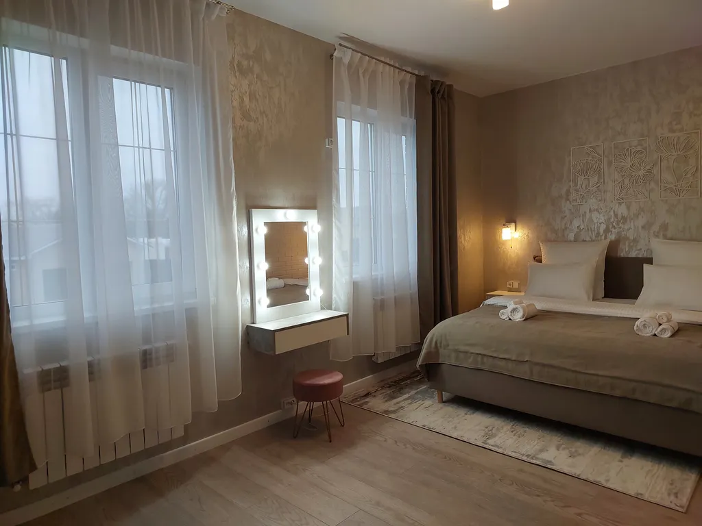 Новый уютный коттедж на берегу реки