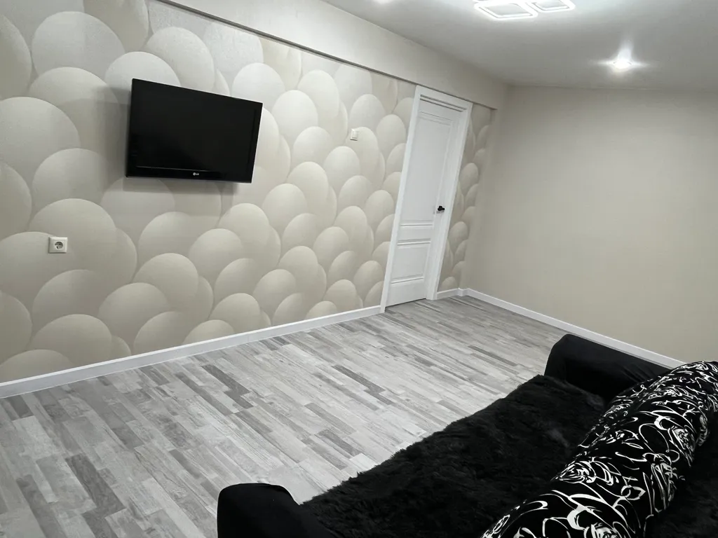 Уютная солнечная квартира с большой лоджией и видом на весь город