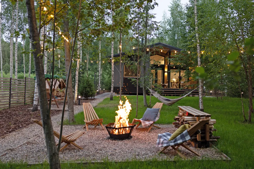 Домик с видом на лес