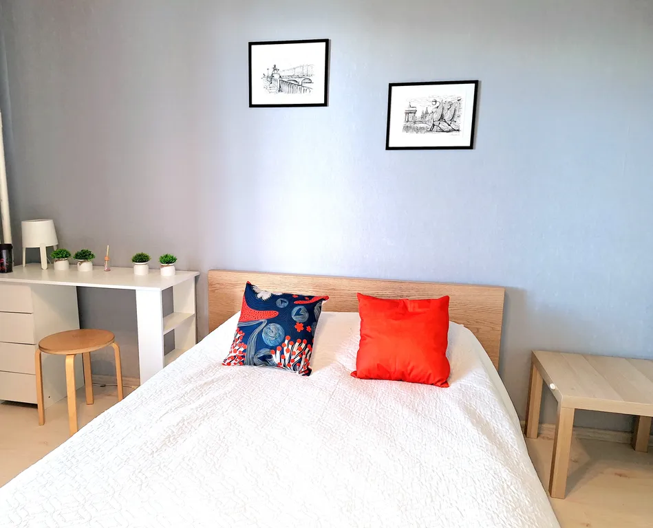 Студия в первом доме от метро