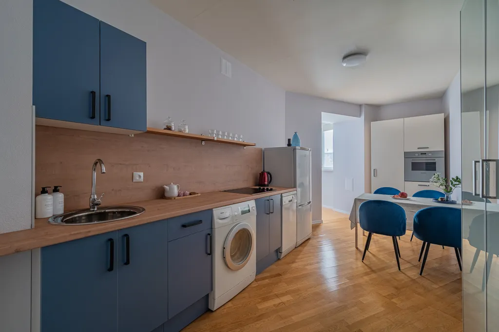 Шикарная 3-комнатная квартира с дизайнерским ремонтом в центре