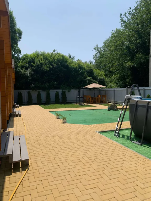 Дом с русской баней, банным чаном, бассейном