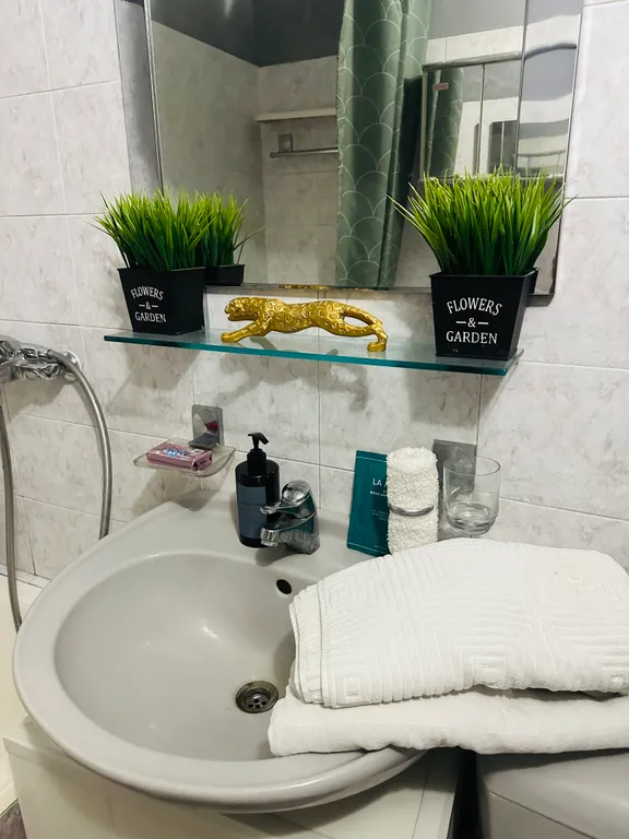 Квартира Уютная двухкомнатная квартира возле метро — Москва