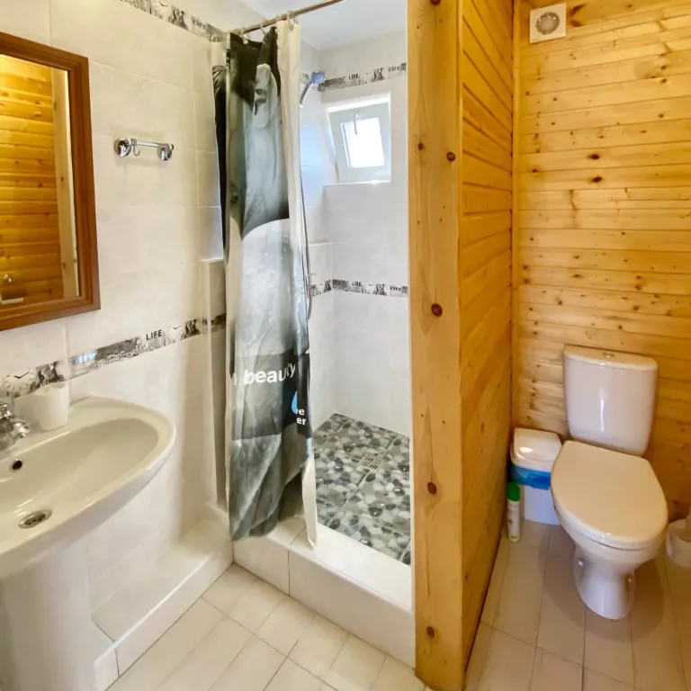 Коттедж Адмиральский домик на море — Солнечная Долина