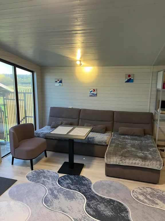 Уютный дом с видом на реку