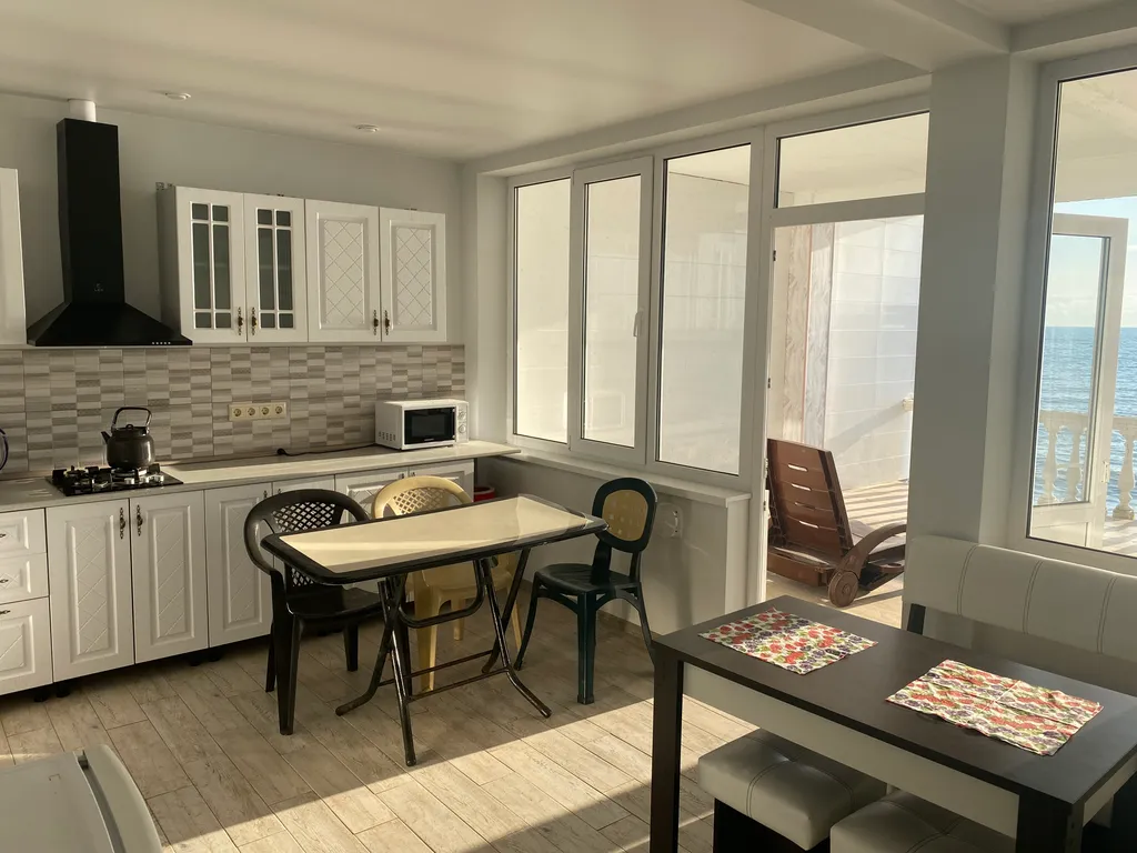 Апартаменты номер 3 с видом на море