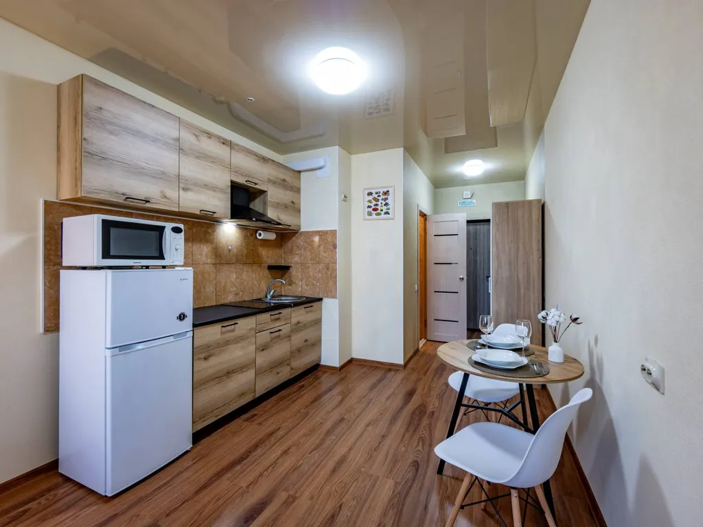 Добродей/Apart