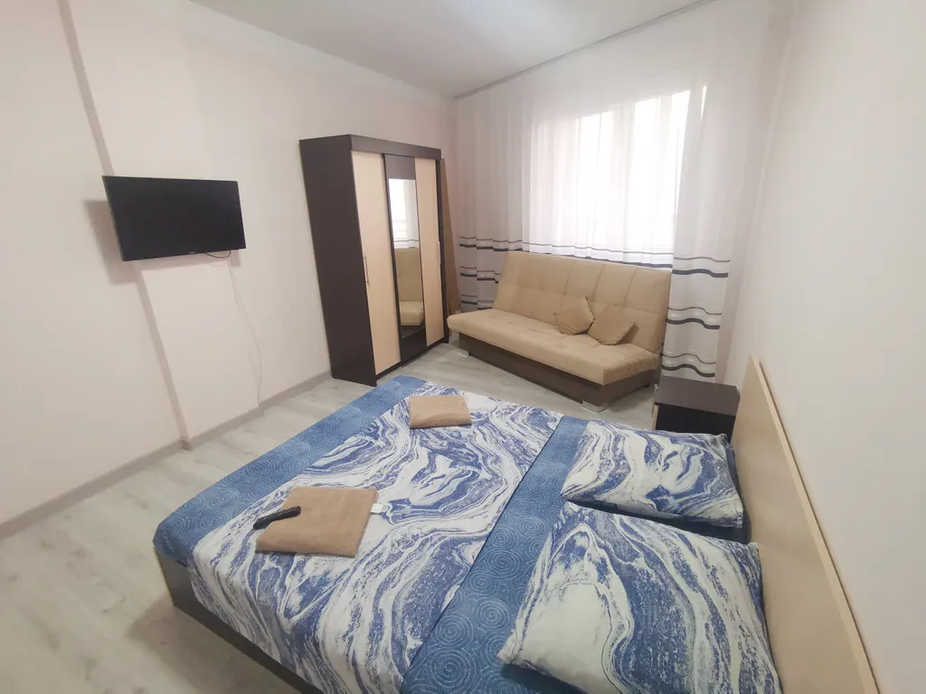 Большая 3-комнатная квартира — аренда посуточно в Челябинск