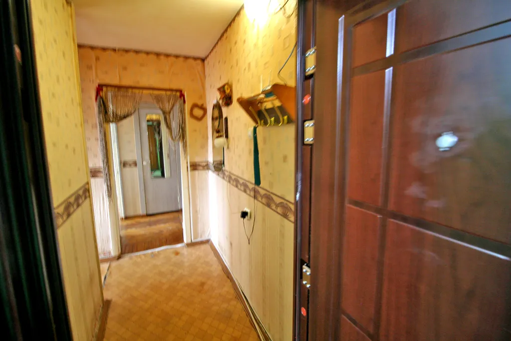 Квартира Теплая бюджетная квартира в центре города — Кириши