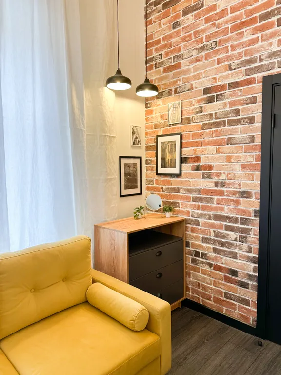 One-Room Loft On Mayakovsky 17