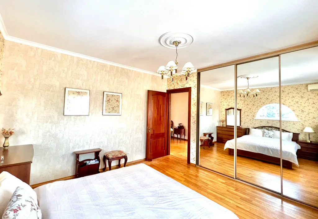 Дом отдыха и развлечений American House