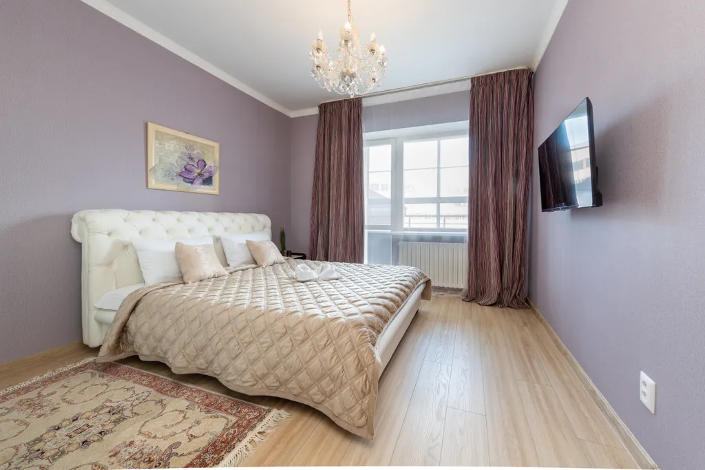 3-комнатный апартамент с балконом в центре столицы