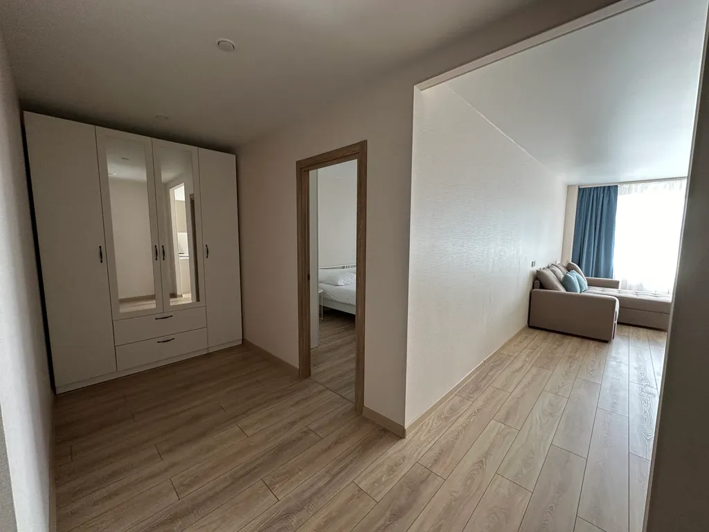 Светлая квартира в 8 минутах езды до центра