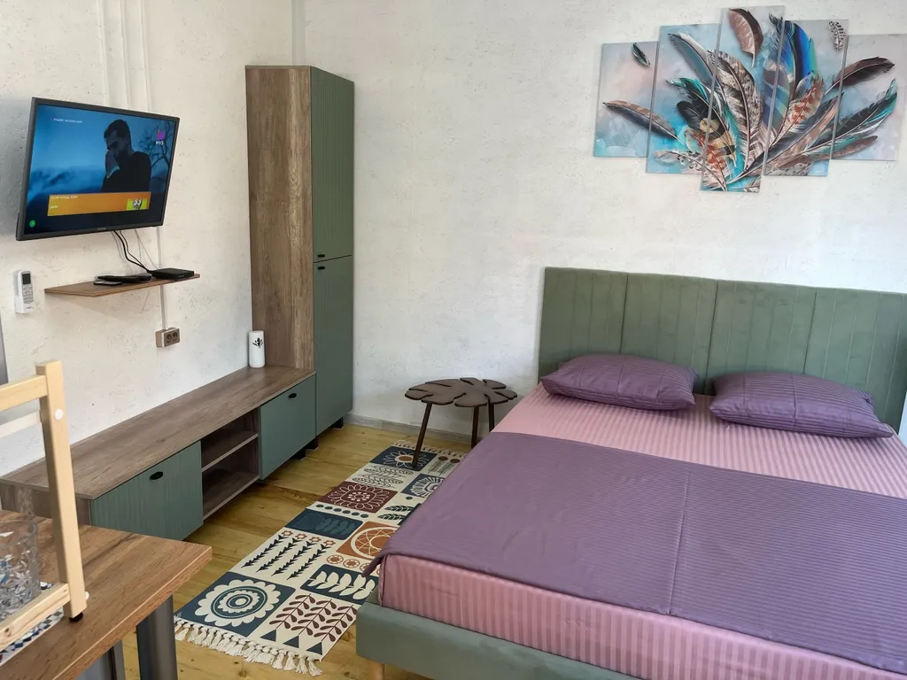 Коттедж Домик у Моря отдельно стоящий - парковка, детский уголок, зона отдыха — Адлер