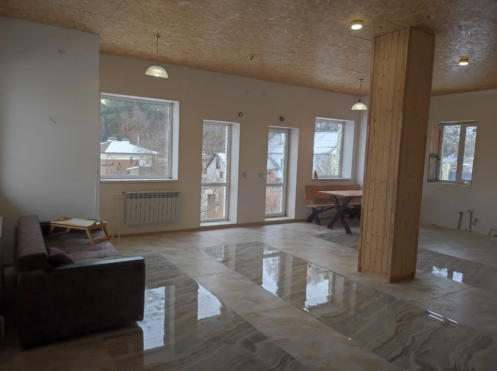 8-комнатный Дом