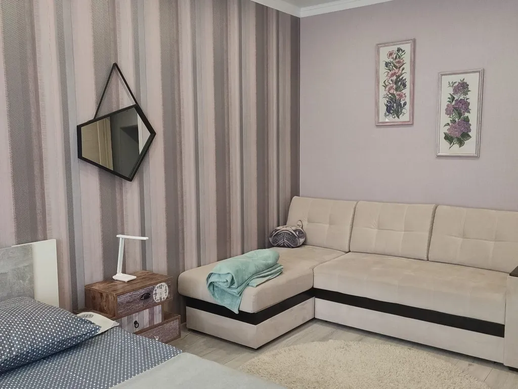 Квартира Квартира с картинами-вышивками рядом с морем и парком — Зеленоградск