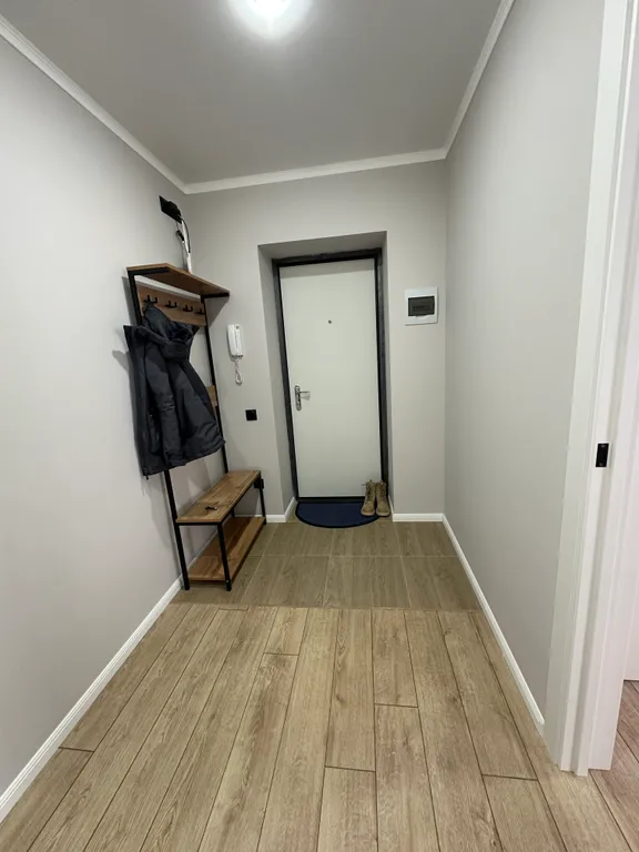 Квартира  с двумя раздельными комнатами, у подножья горы.