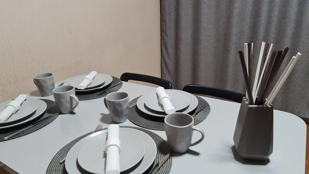 Светлая двухкомнатная квартира с евро ремонтом в многоэтажном доме