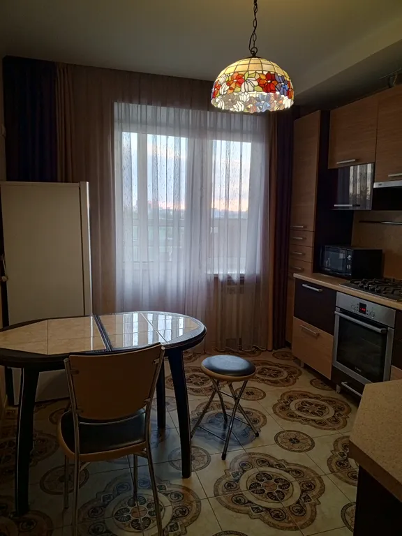 Комфортная квартира в новом доме рядом с центром на Родионова