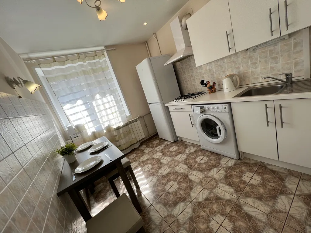 1к квартира в Деловом и Историческом Центре города с Новогодней Елкой